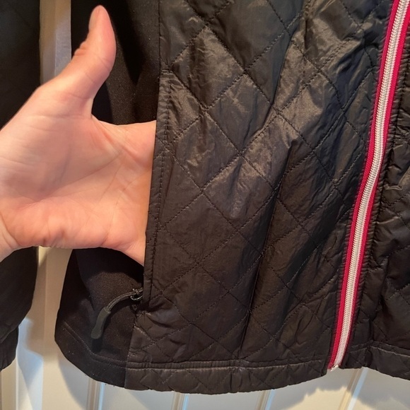women Polaris soft shell jacket black/hot pink trim. Snowmobile Size medium. - Picture 7 of 10